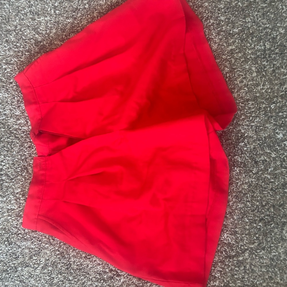 vintage red pleated shorts